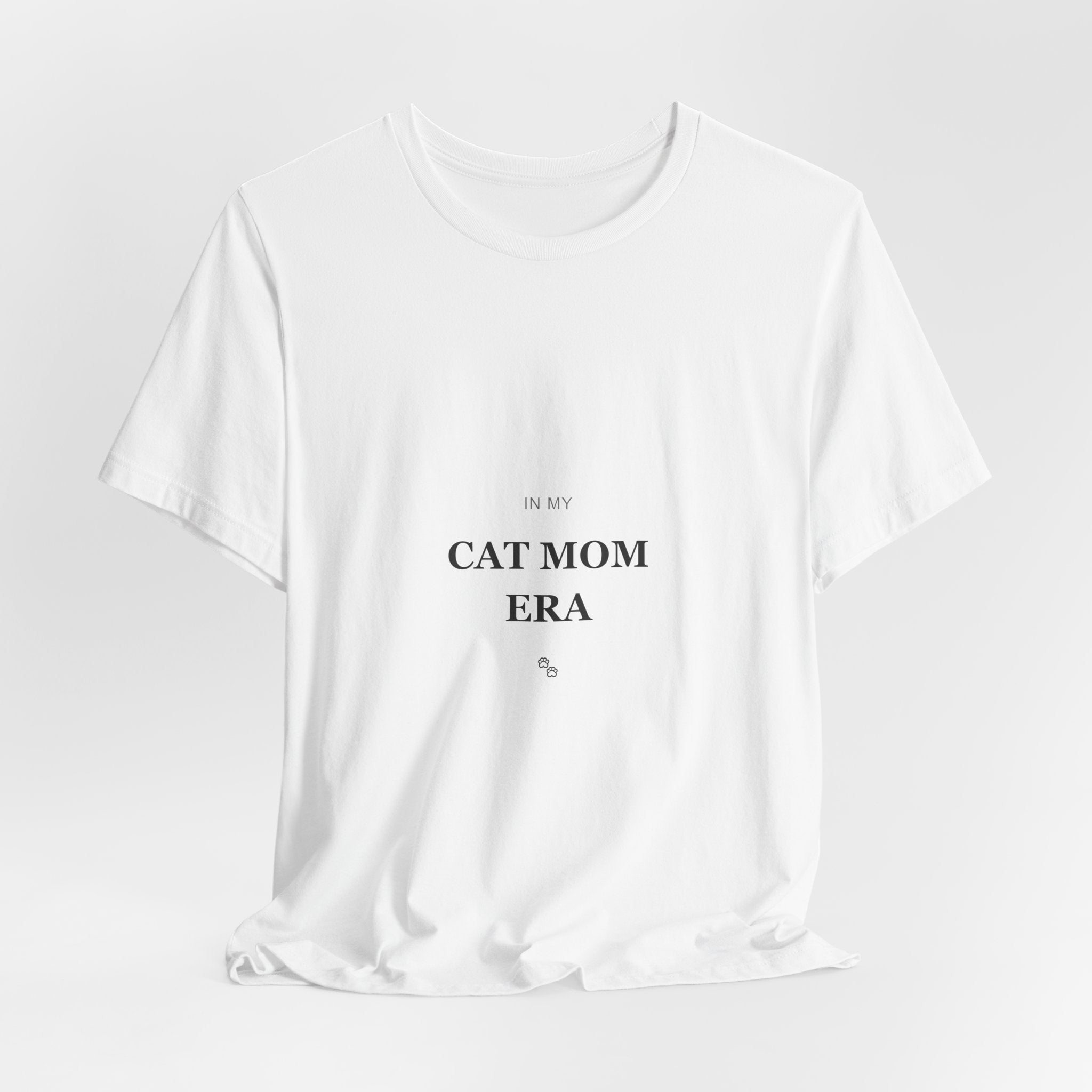 Cat Mom Era T-Shirt – Minimalist Cat Mom Tee